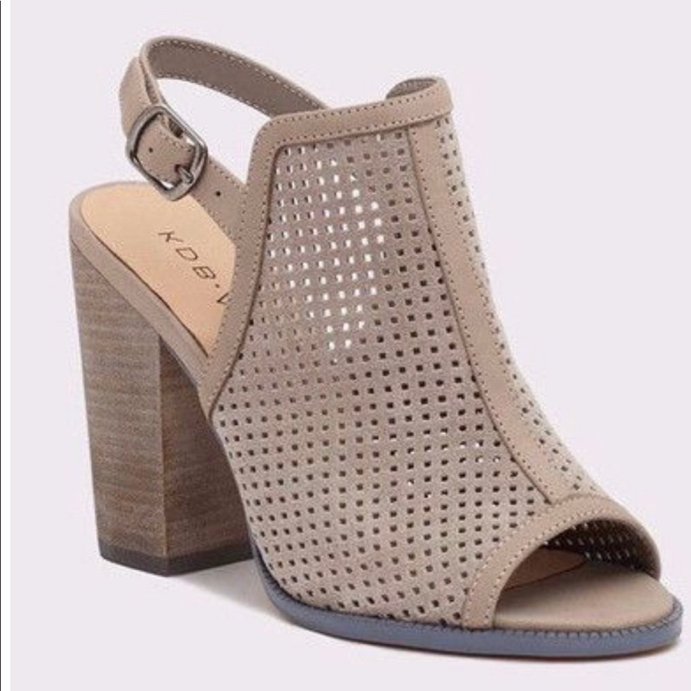 Kelsi Dagger KDB Goyaps Heels Taupe & Gray Suede Slingback Sandal. 7 Medium